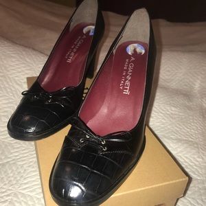 A. Gianetti Black heels